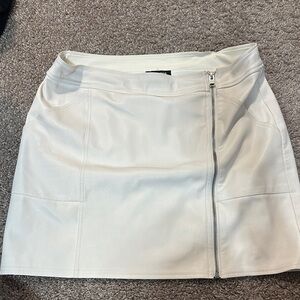 Express Elegant White Zippered Skirt